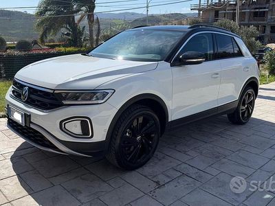 Usata VW T-Roc Sportline 116 CV (85 kW) 2025 Bianco SUV