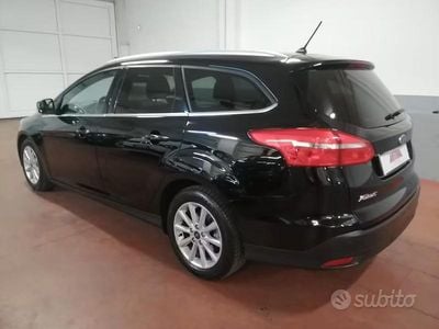 Usata Ford Focus Titanium 120 CV (88 kW) 2017 Nero Station wagon
