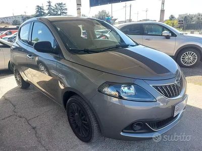 Usata Lancia Ypsilon S 69 CV (50 kW) 2022 Grigio Utilitaria
