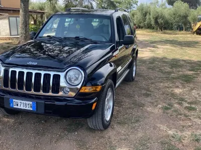 Second-hand Jeep Cherokee 163 CP (119 kW) 2009 SUV