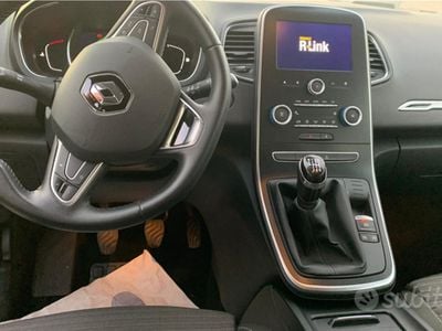 Usata Renault Scénic IV 110 CV (80 kW) 2018 Grigio Monovolume