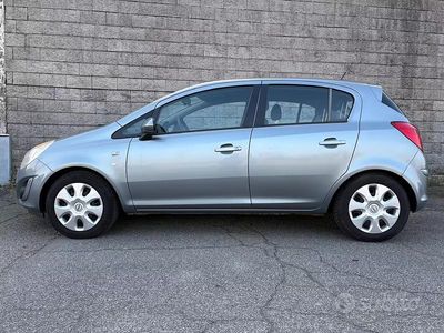 Usata Opel Corsa Sport 86 CV (63 kW) 2012 Grigio Utilitaria