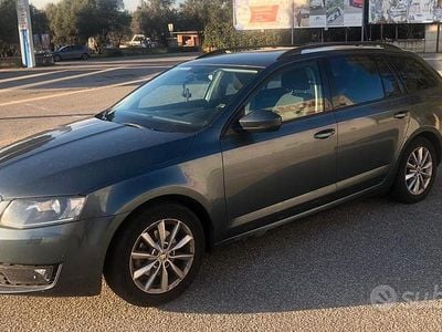 Usata Skoda Octavia Executive 2016 Grigio Utilitaria