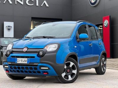 Usata Fiat Panda Cross Cross 70 CV (51 kW) 2024 Blu Utilitaria