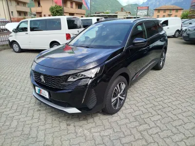 Gebraucht Peugeot 5008 Allure 131 PS (96 kW) 2024 Schwarz SUV