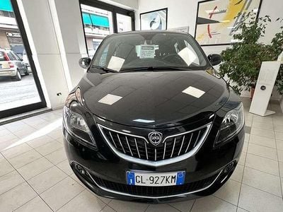 Usata Lancia Ypsilon Gold 69 CV (50 kW) 2022 Nero Utilitaria