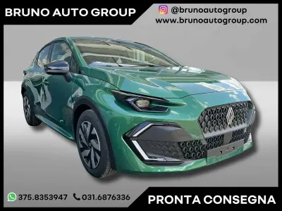 Nuova Renault Clio V Evolution 114 CV (83 kW) 2026 Verde assoluto Berlina