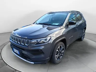 Begagnad Jeep Compass Limited 131 HK (96 kW) 2022 Grå SUV