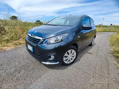 Usata Peugeot 108 Allure 69 CV (50 kW) 2018 Grigio Berlina