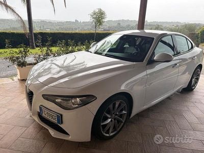Occasion Alfa Romeo Giulia 150 ch (110 kW) 2016 Blanc Berline
