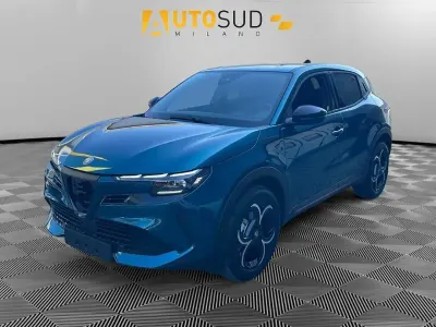 Uusi Alfa Romeo Junior Edizione Speciale 145 HP (106 kW) 2026 Sininen Katumaasturi