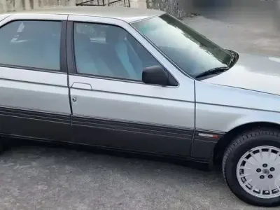 Usata Alfa Romeo 164 171 CV (125 kW) 1989 Grigio Berlina