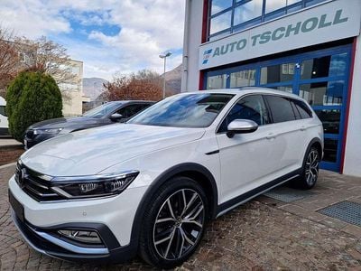 Usata VW Passat Alltrack 200 CV (147 kW) 2022 Oryxweiß perlmutteffekt Station wagon