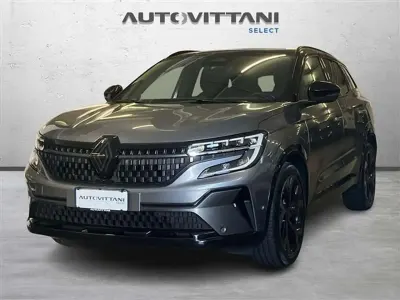 Usata Renault Austral Iconic Esprit Alpine 131 CV (96 kW) 2023 Grigio scuro SUV