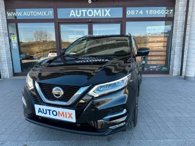 Usata Nissan Qashqai N-Connecta 110 CV (80 kW) 2018 Nero SUV