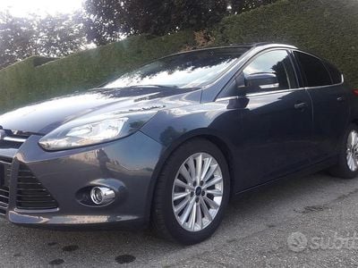 Usata Ford Focus Titanium 115 CV (84 kW) 2011 Grigio Berlina