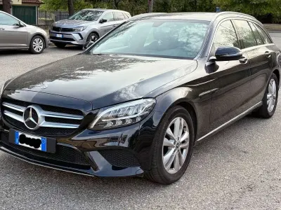 Usata Mercedes C220 Executive 194 CV (142 kW) 2019 Nero Station wagon
