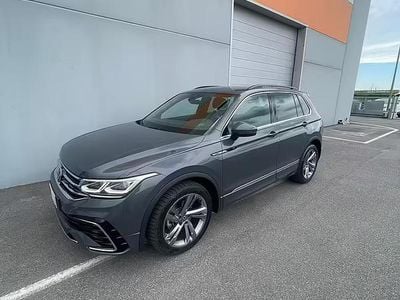 Usata VW Tiguan R-line 150 CV (110 kW) 2021 Grigio SUV