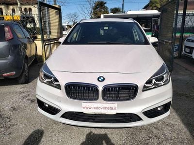 Begagnad BMW 225 136 HK (100 kW) 2017 Vit Minibuss