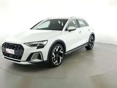 Usata Audi A3 Comfort 150 CV (110 kW) 2024 Bianco arkona Berlina