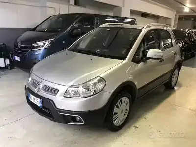 Begagnad Fiat Sedici Emotion 120 HK (88 kW) 2012 Grå SUV