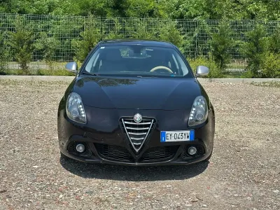 Usata Alfa Romeo Giulietta Exclusive 105 CV (77 kW) 2015 Nero Utilitaria