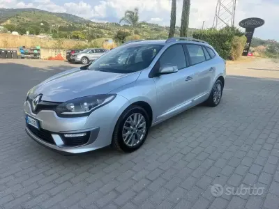 Usata Renault Mégane GT Line GT-Line 110 CV (80 kW) 2014 Grigio Berlina