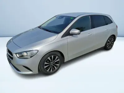 Usata Mercedes B180 Executive 116 CV (85 kW) 2023 Argento Utilitaria
