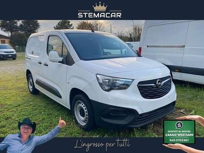 Usata Opel Combo Edition 101 CV (74 kW) 2019 Bianco Monovolume