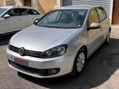 Usata VW Golf VII Highline 101 CV (74 kW) 2012 Argento Berlina