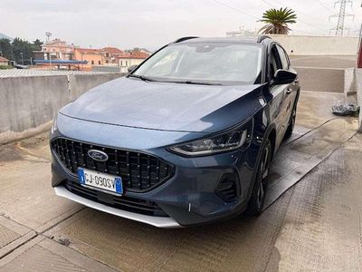 Usata Ford Focus Active 125 CV (91 kW) 2022 Blu/azzurro Berlina