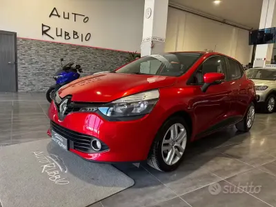 Usata Renault Clio IV Life 75 CV (55 kW) 2016 Rosso Berlina