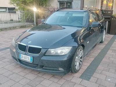 Usata BMW 320 177 CV (130 kW) 2009 Blu Station wagon