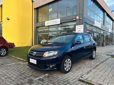 Usata Dacia Sandero Ambiance 75 CV (55 kW) 2014 Blu Utilitaria