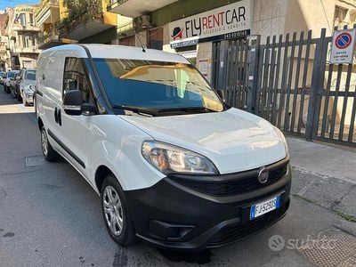 Usata Fiat Doblò 95 CV (69 kW) 2017 Bianco Monovolume