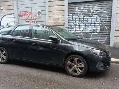 Usata Peugeot 308 Allure 131 CV (96 kW) 2018 Nero Station wagon