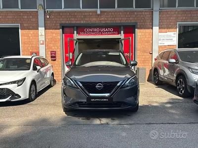 Używany Nissan Qashqai N-Connecta 140 KM (102 kW) 2023 Szary SUV