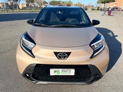 Usata Toyota Aygo X Lounge 72 CV (52 kW) 2023 Giallo SUV