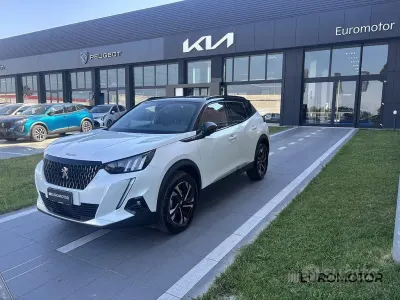 Usata Peugeot 2008 GT 110 CV (80 kW) 2022 Bianco SUV