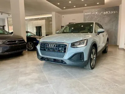 Usata Audi Q2 Advanced 116 CV (85 kW) 2022 Grigio freccia SUV
