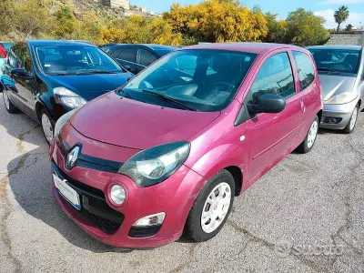 Usata Renault Twingo 75 CV (55 kW) 2012 Viola Utilitaria