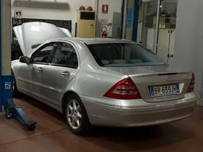 Usata Mercedes C320 Elegance 218 CV (160 kW) 2001 Berlina