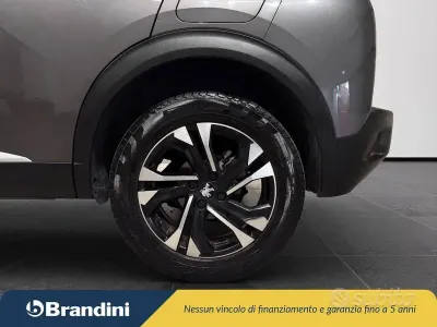 Usata Peugeot 2008 Allure 102 CV (75 kW) 2020 Grigio SUV