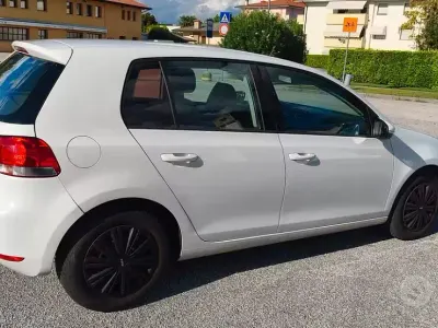 Usata VW Golf VII 80 CV (58 kW) 2015 Bianco Berlina