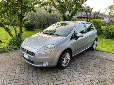 usata Fiat Grande Punto 1.4 benzina 95hp 5 porte clima