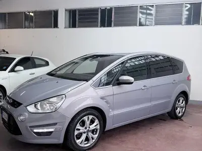 Usata Ford S-MAX Titanium 163 CV (119 kW) 2011 Blu Monovolume