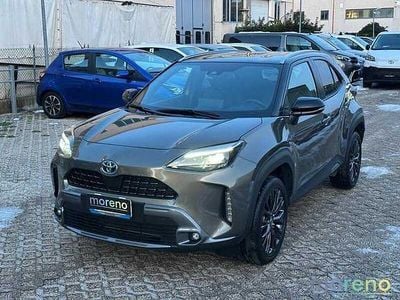 Begagnad Toyota Yaris Hybrid 116 HK (85 kW) 2025 Grå Pickup