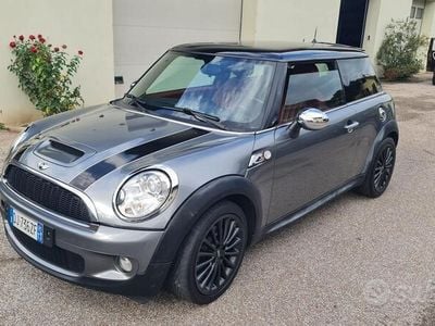 Usata Mini Cooper S Pepper 174 CV (127 kW) 2007 Grigio Utilitaria