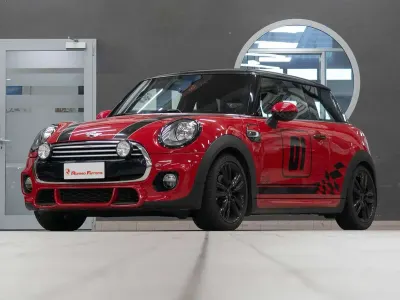 Usata Mini John Cooper Works 192 CV (141 kW) 2014 Chili red Utilitaria