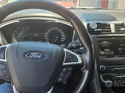 Usata Ford Mondeo 210 CV (154 kW) 2016 Grigio Station wagon